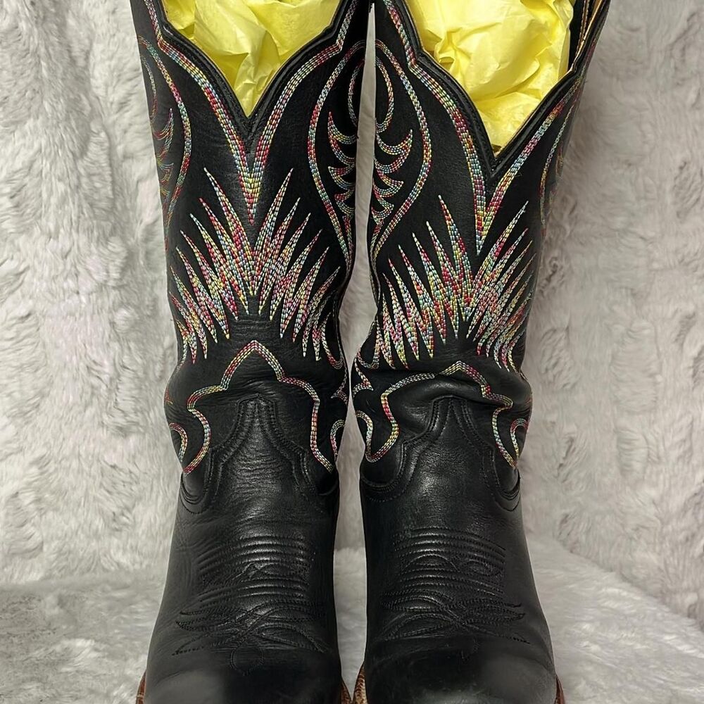 HYER LEAWOOD WOMEN’S SIZE 9B BLACK COWHIDE LEATHER CUTTER TOE BOOTS w/ BOX